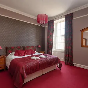  Apartment Bank St Royal Mile United Kingdom