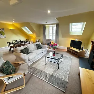  Apartment Parliament Sq United Kingdom